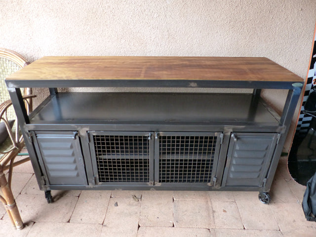 Meuble TV portes ancienne persiennes PRIX de base: 990€réf 2615