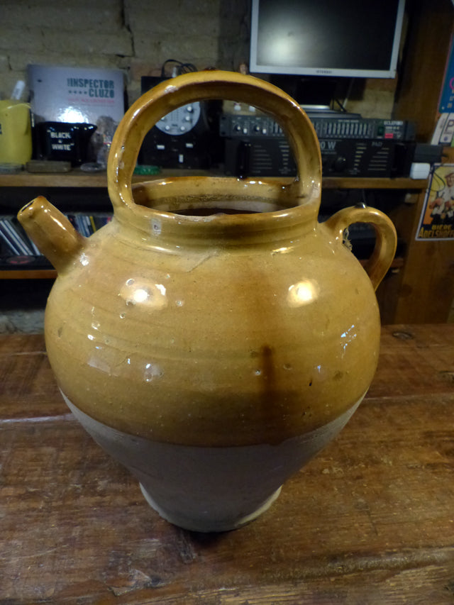 Pot à l'huile et à graisse vernisè