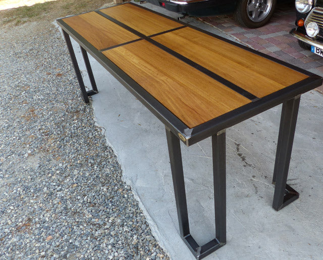 Table bois métal design industriel. Prix de base : 1 250 € Réf 2709