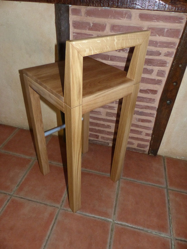 Tabouret de bar en chêne PRIX: 190€ réf 3533
