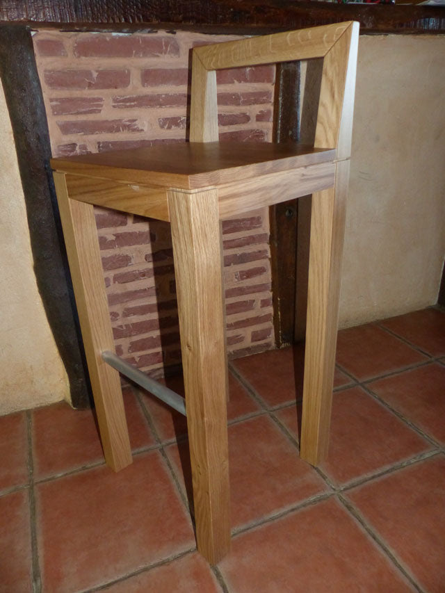 Tabouret de bar en chêne PRIX: 190€ réf 3533