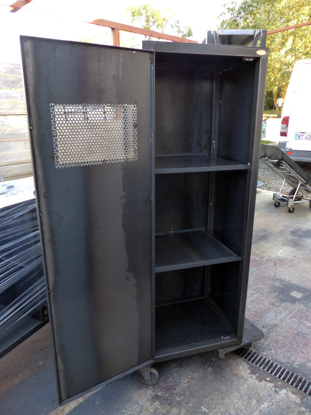 Armoire industrielle une porte Réf 3041 Prix de base : 790,00 €