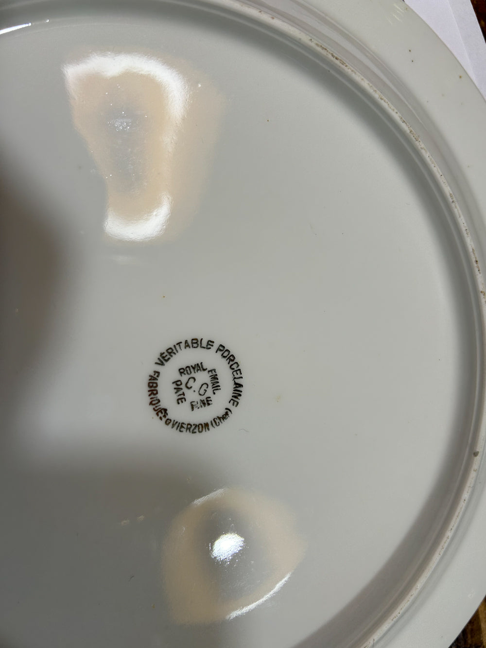 24 assiettes plates porcelaine Vierzon décors gibiers  réf 4161