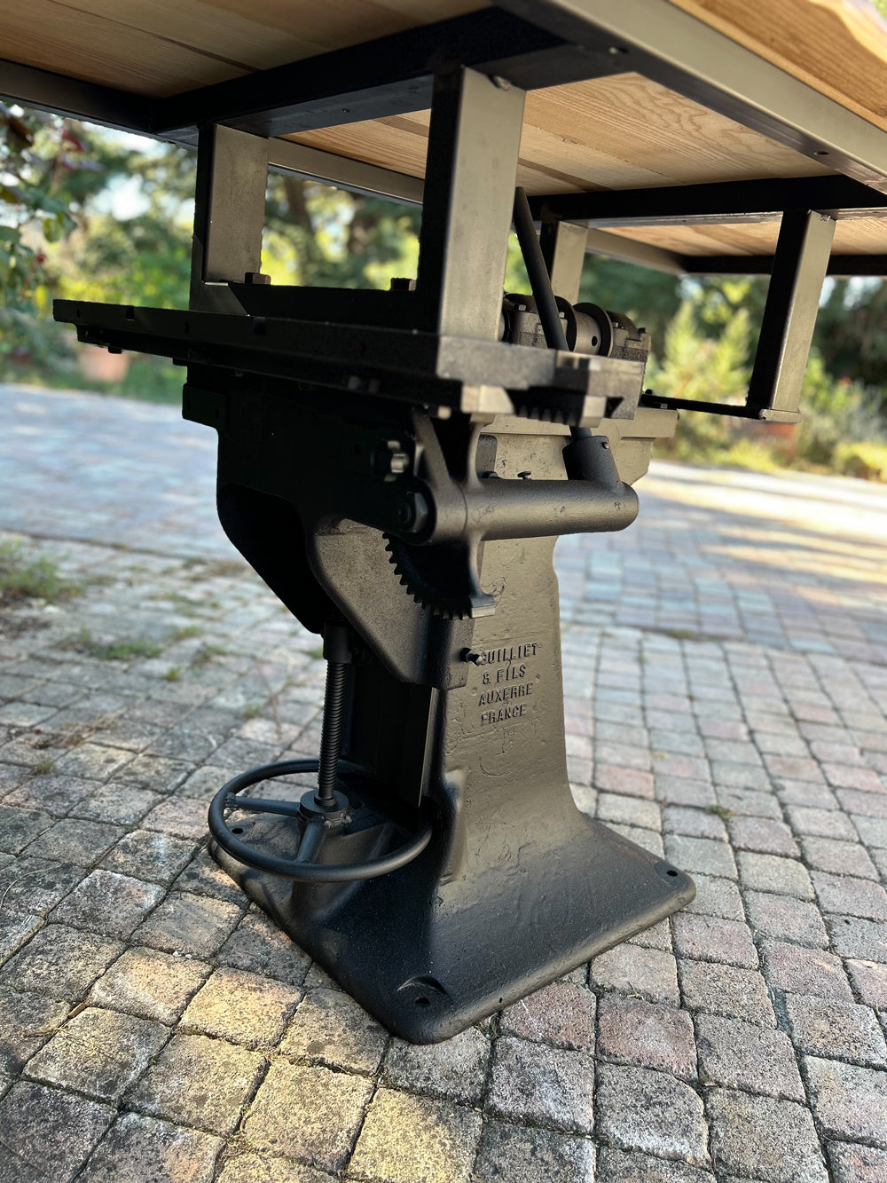 Table industriel piétement fonte réf 4109