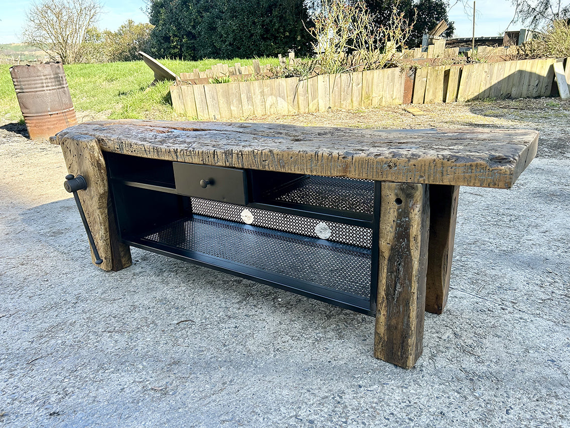 Ancien établi modifiè en meuble TV RF 4655