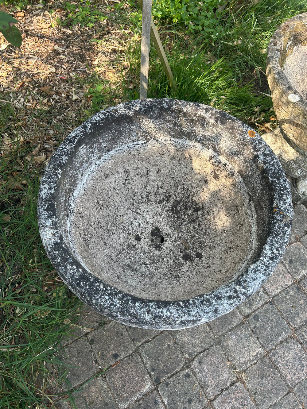 Jardiniére en pierre recontitué N°2 Réf 4530