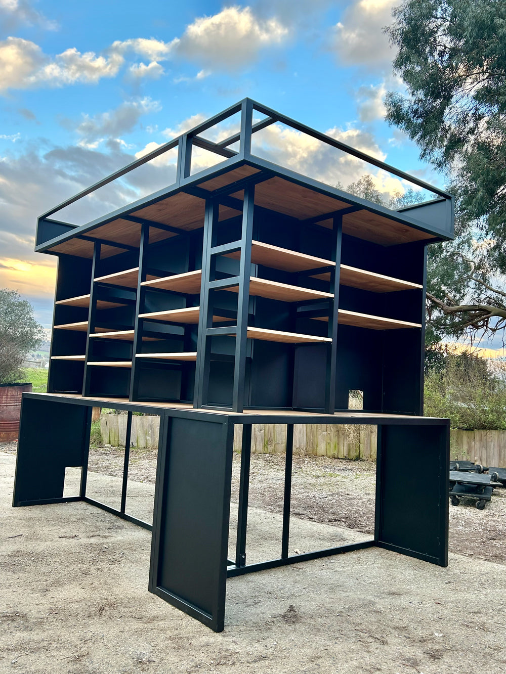 Arrière de comptoir sur mesure  Réf 4397 Prix de base : 4500€