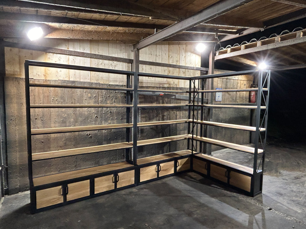 Bibliothèque d'angle métal et chêne création Prix de basse  7000€  Réf 4188