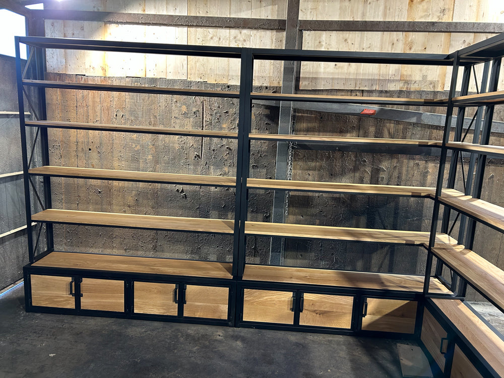 Bibliothèque d'angle métal et chêne création Prix de basse  7000€  Réf 4188