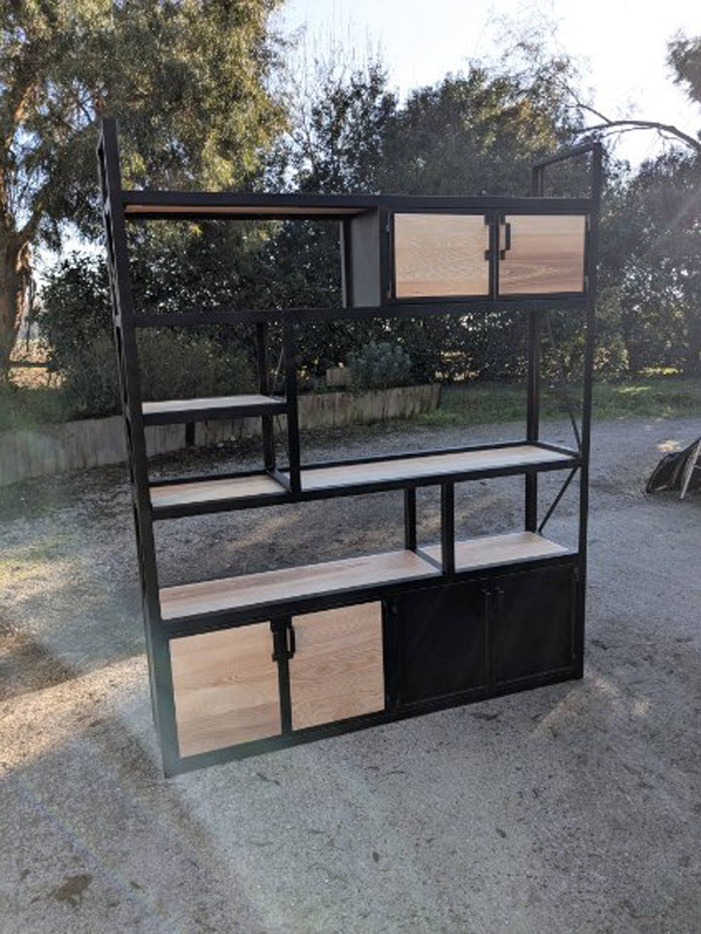 Bibliothèque design industriel Destructurèe Réf 4387 Prix de base : 2300€