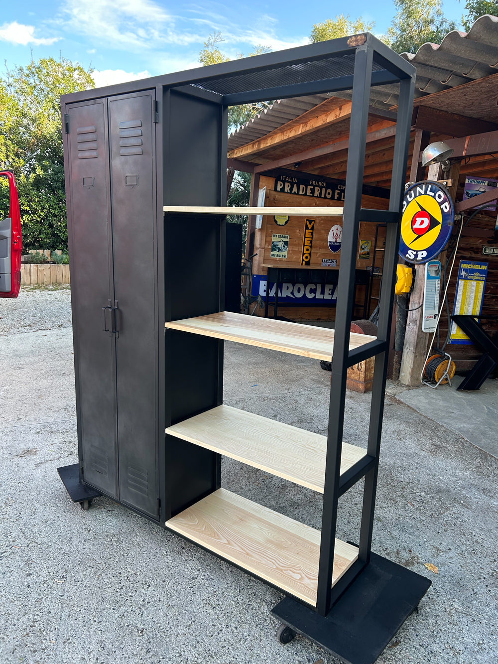 Bibliothèque portes vestiaires 1950 Réf 4101