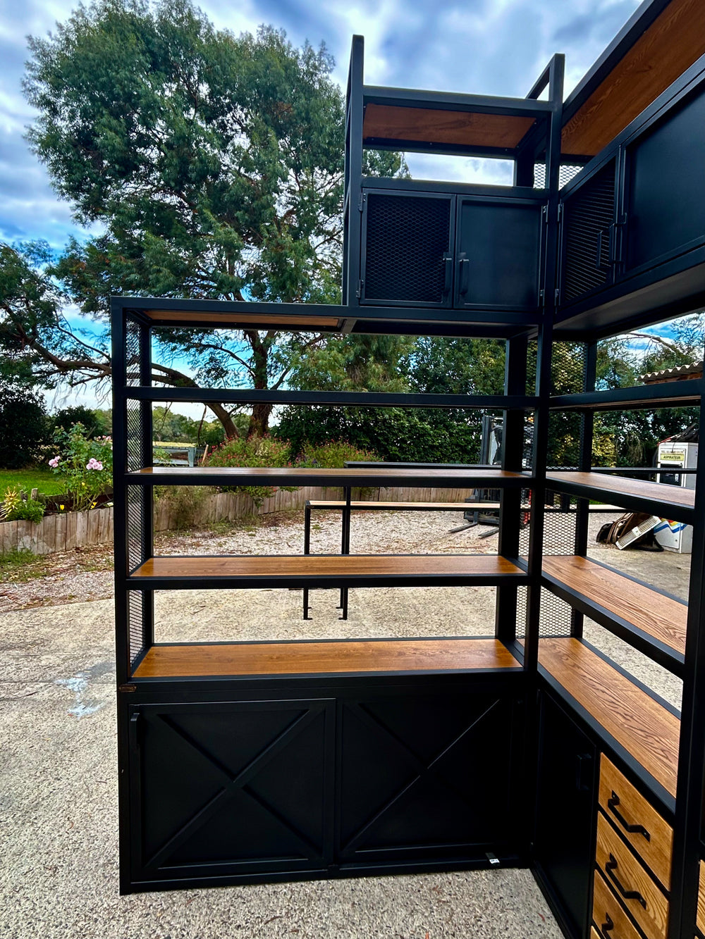 Bibliothèque d'angle design industriel Réf 4321 prix de base : 5300€