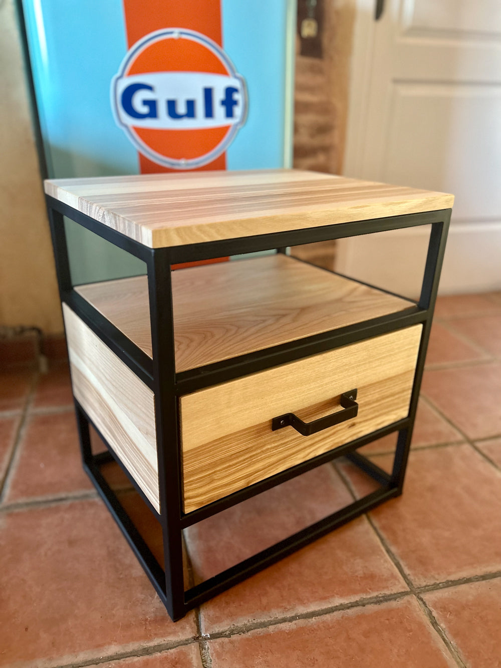 Bout de canapé industriel Réf 4088 Prix de base : 390€