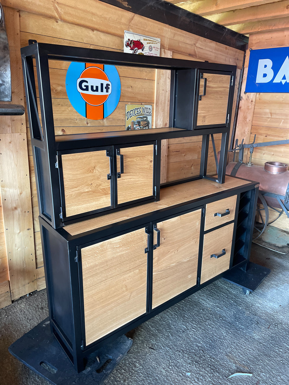 Buffet 2 corps range bouteilles Réf 4066 Prix de base : 1950€