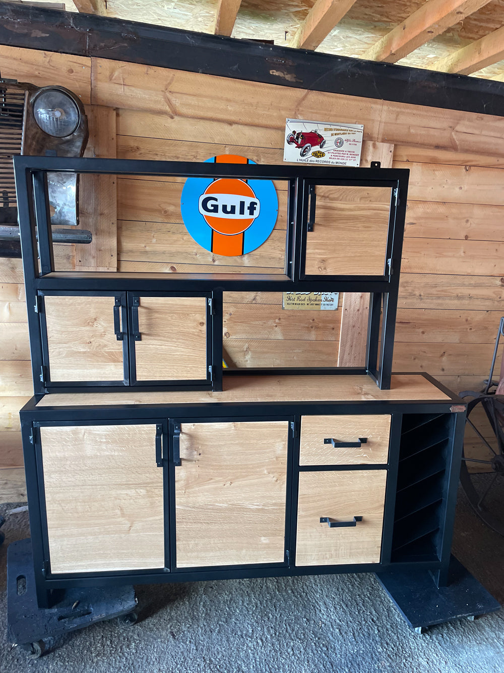 Buffet 2 corps range bouteilles Réf 4066 Prix de base : 1950€