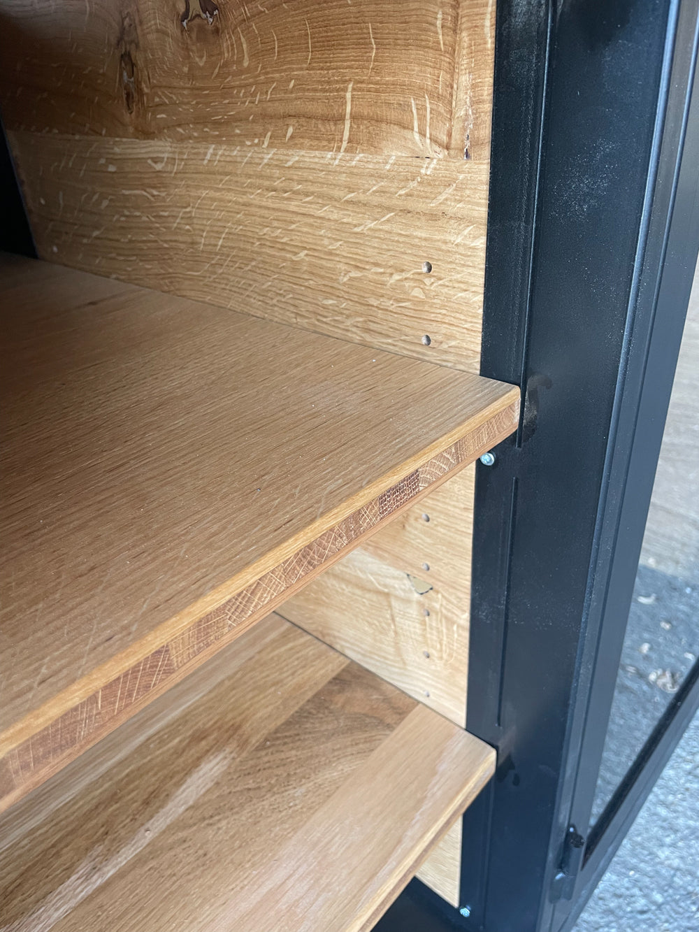 Buffet/bar design industriel réf 4049 Prix de base 2400€