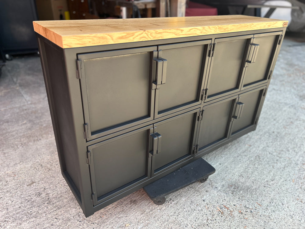 Buffet industriel 8 portes Réf 4089 Prix de base 1100€