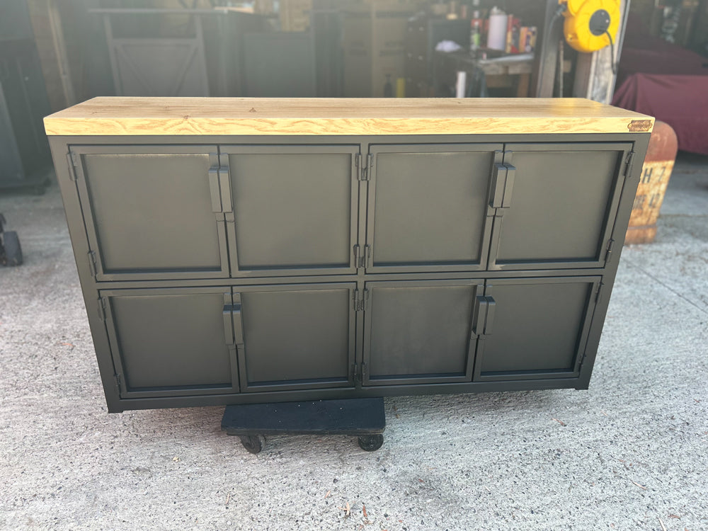 Buffet industriel 8 portes Réf 4089 Prix de base 1100€