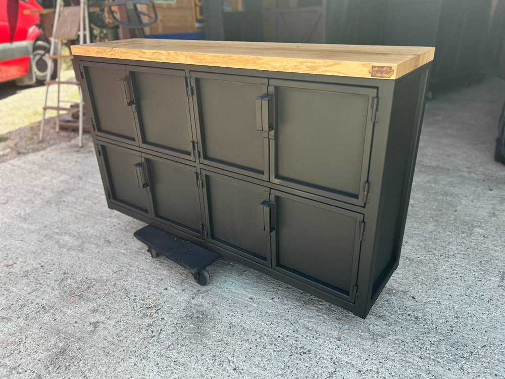 Buffet industriel 8 portes Réf 4089 Prix de base 1100€