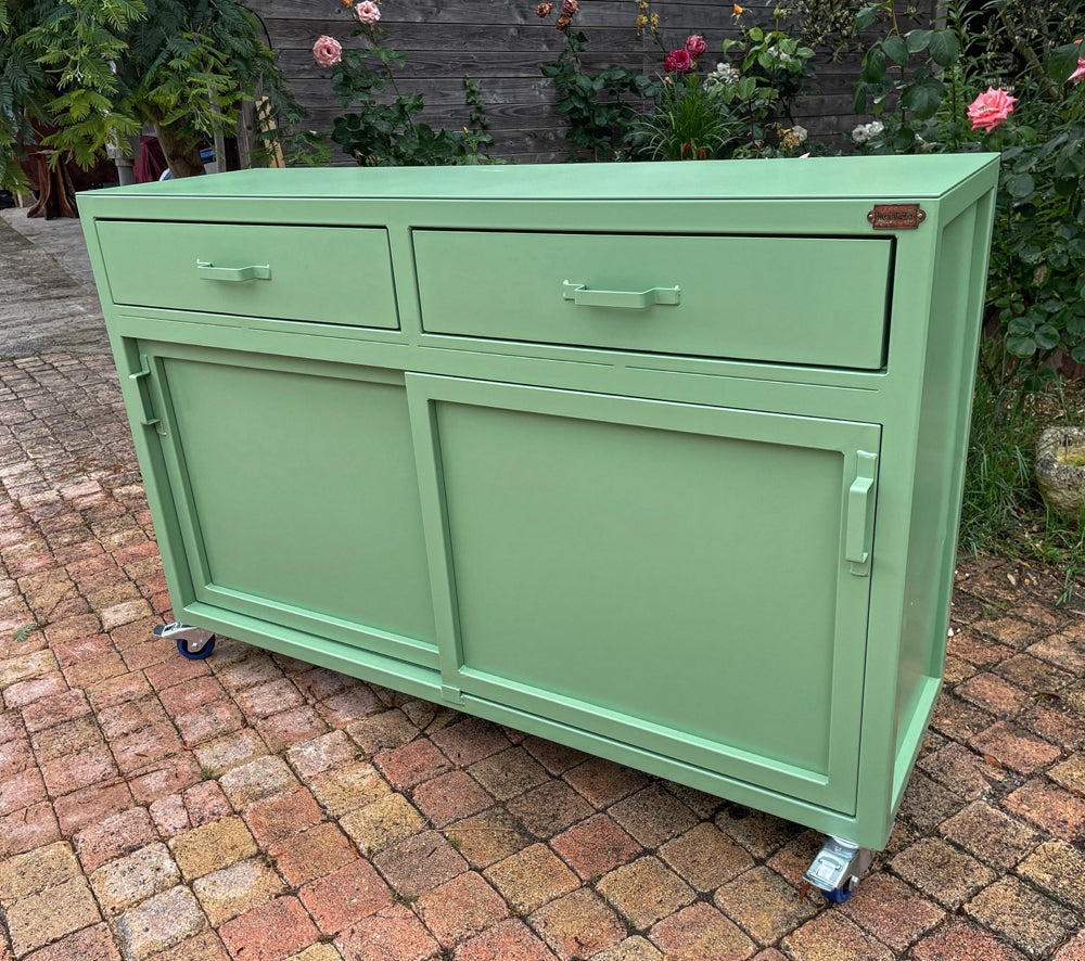 Buffet extérieur tout métal Réf 4069 prix de base : 2100€