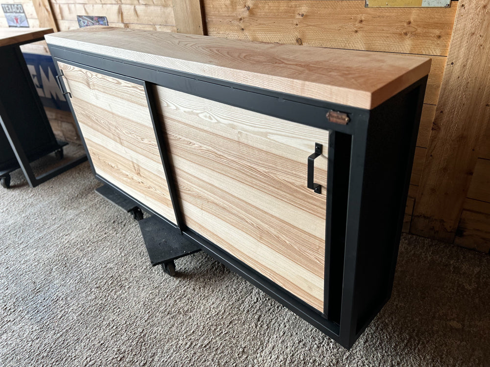 Buffet 2 portes coulissantes Réf 4090 Prix de base : 1250€