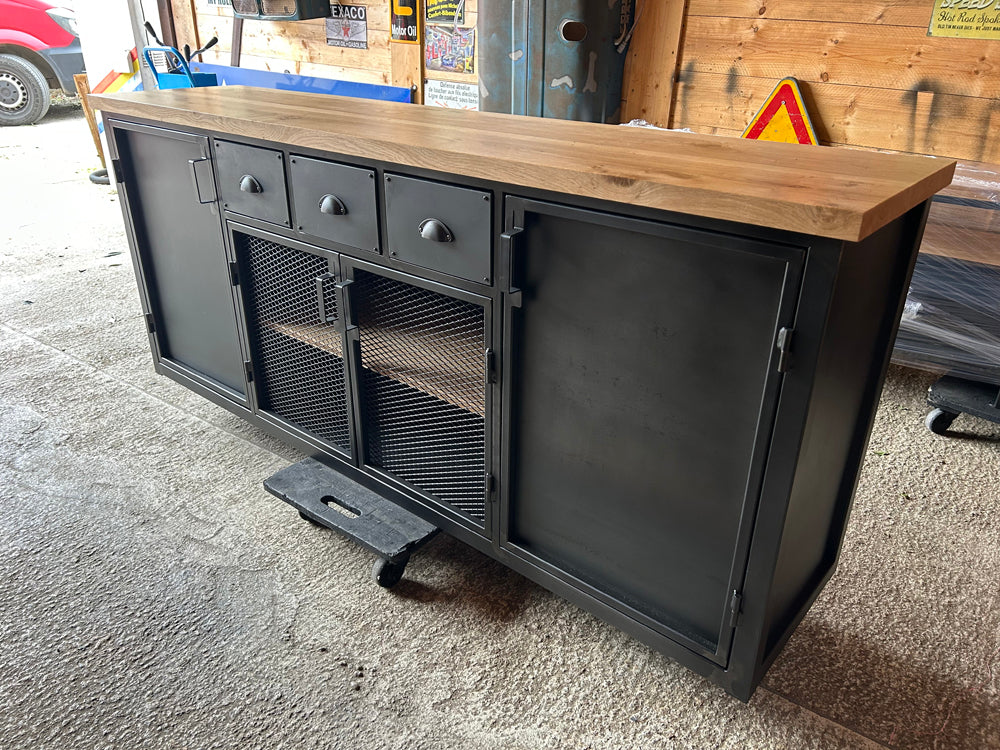 Buffet industriel 4 portes et 3 tiroirs réf 4448 prix de base 1690€