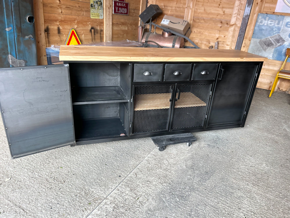 Buffet industriel 4 portes et 3 tiroirs réf 4448 prix de base 1690€