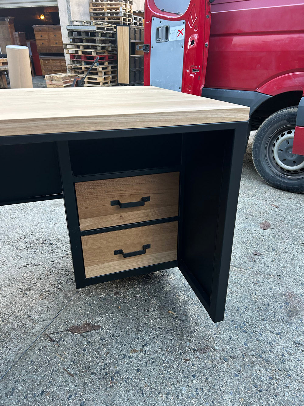 Bureau design industriel d'angle - Réf 4610 - Prix de base 2400€