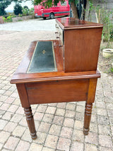Bureau Napoleon III A gradin en acajou  Réf 4317