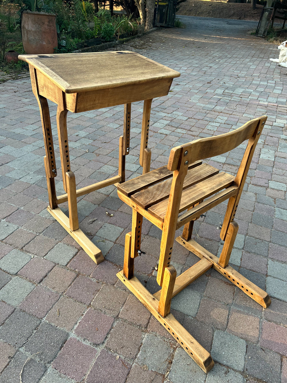 Bureau d'écolier réglable Royer 1950 réf 4122