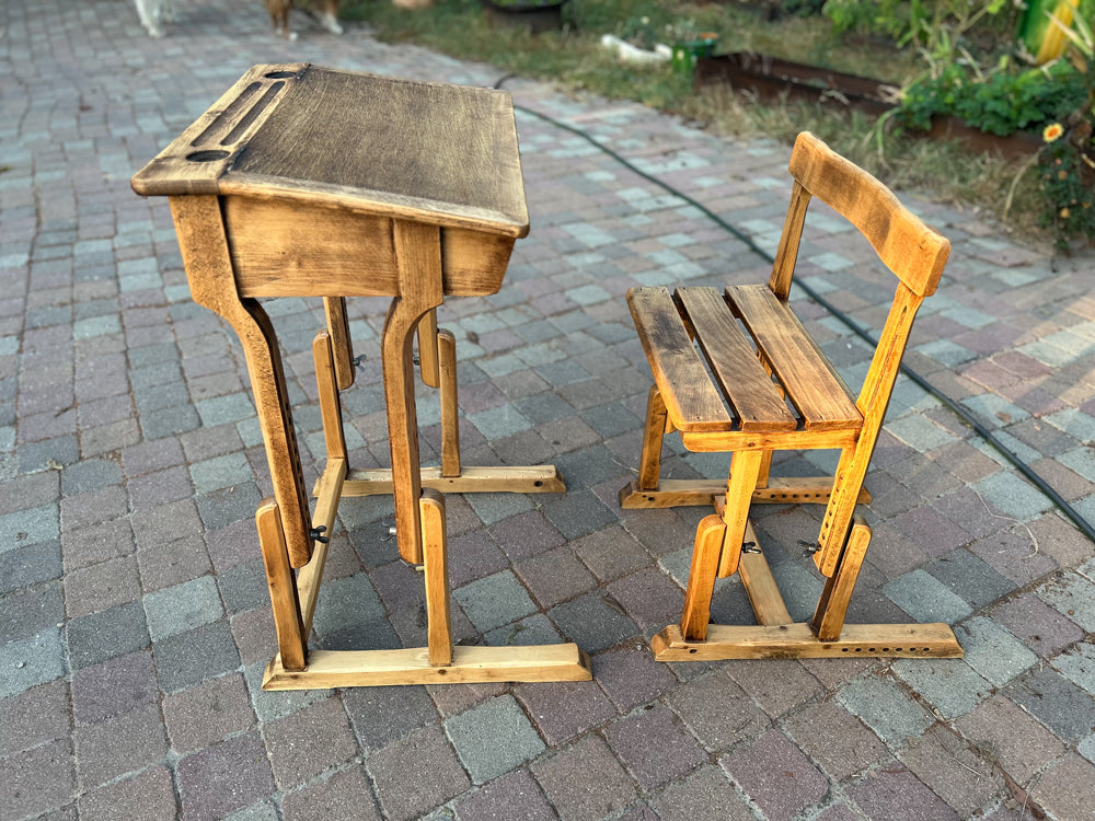 Bureau d'écolier réglable Royer 1950 réf 4122