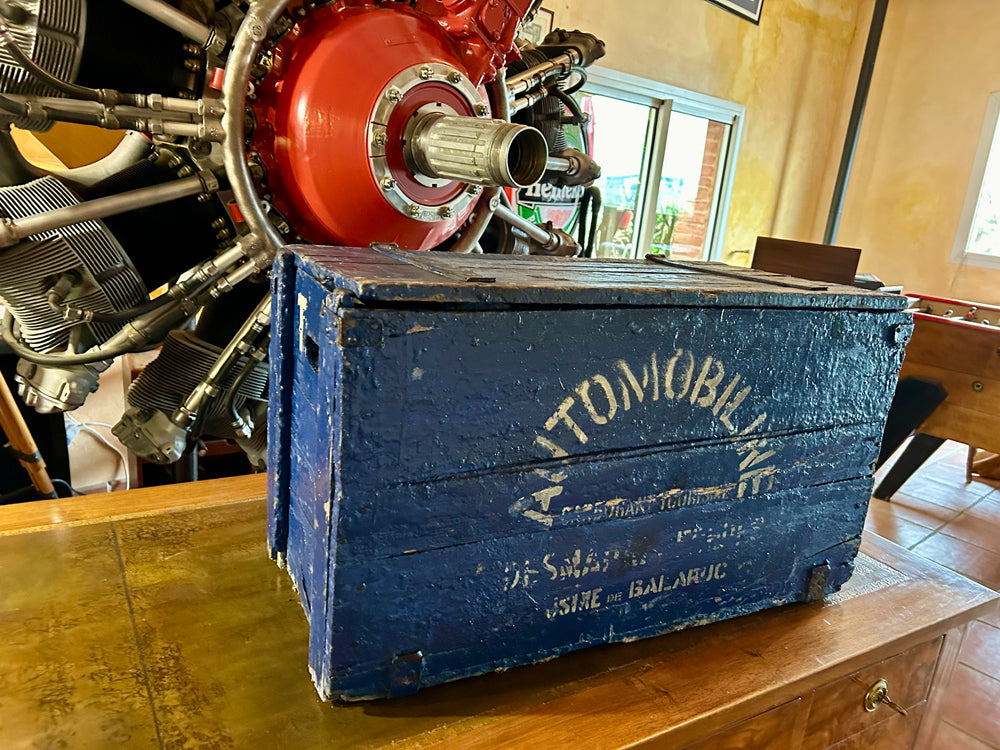 Caisse Automobiline  avec 7 bidons  1920 Réf 4150