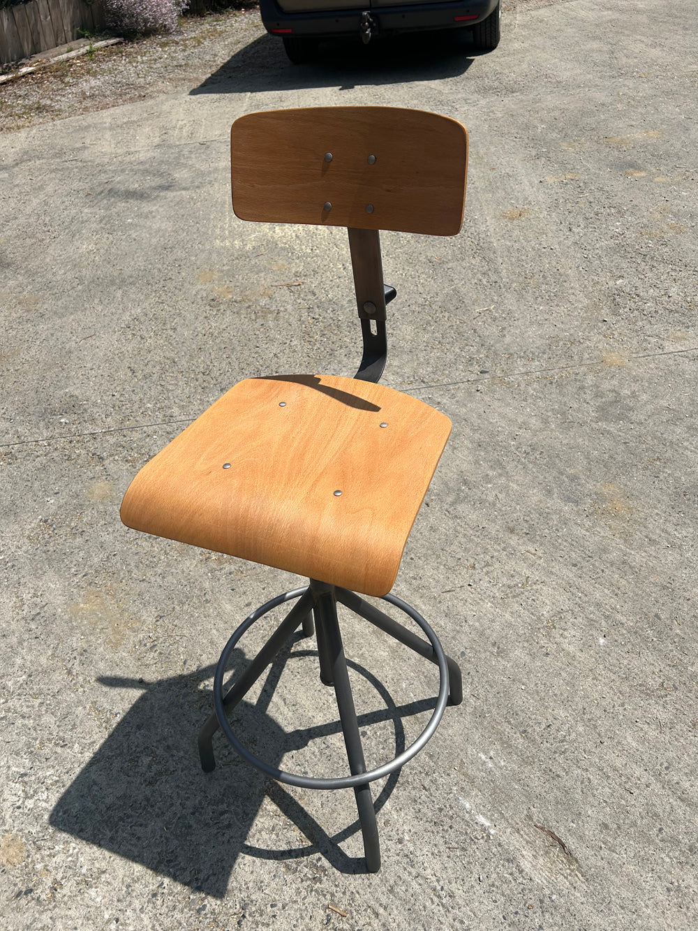 Chaise d'atelier BAO 1960 Réf 4496