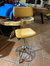 Chaise haute BAO 1960 réf 4196