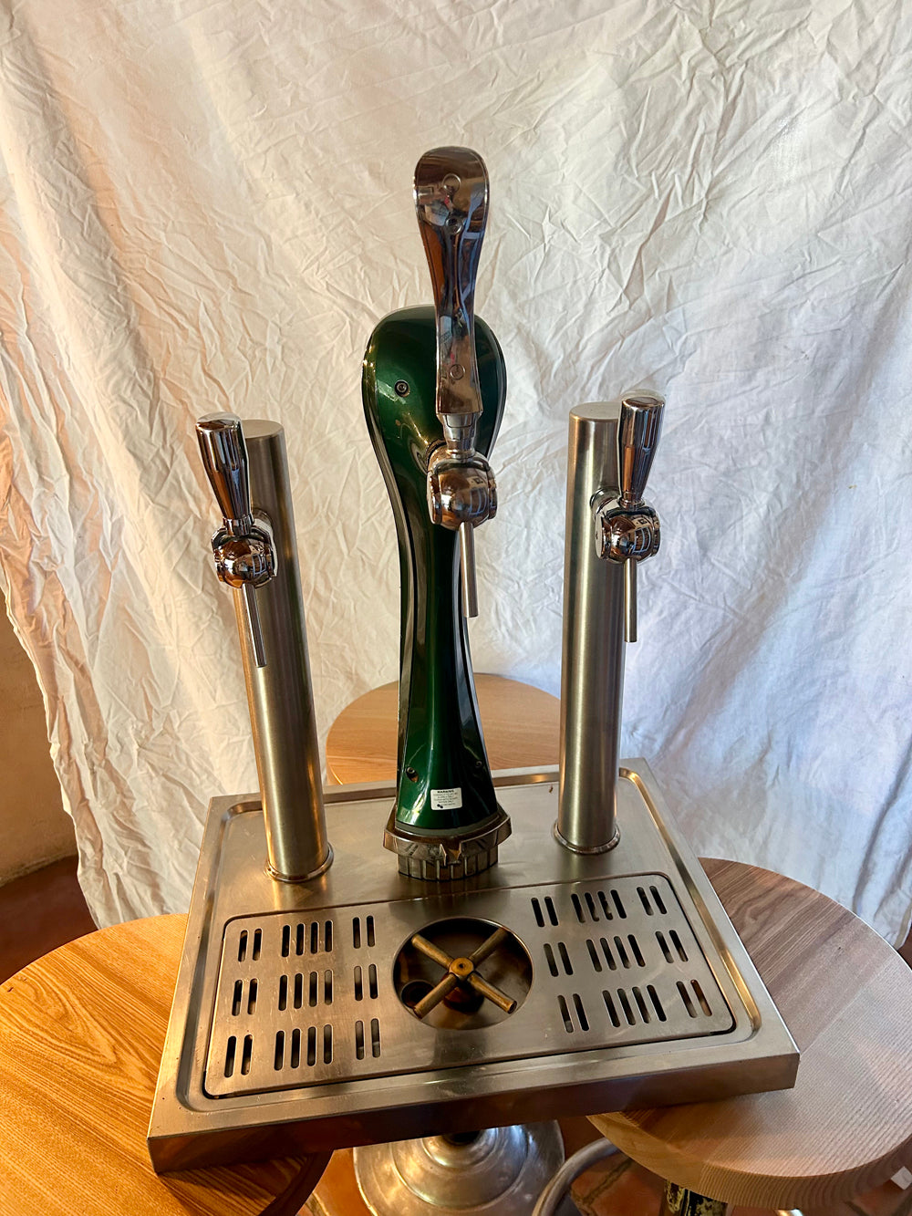 Colonne pompe/tireuse à bière Karlsberg Réf 4519