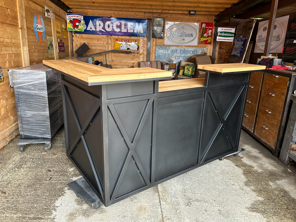 Comptoir de commerce industriel Réf 4219 Prix de base : 2500€