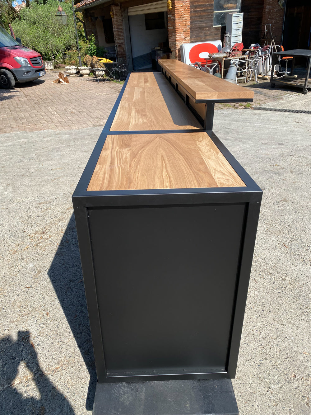 Comptoir design industriel bandeau bois.  Réf 4475  Prix à partir de 3900€