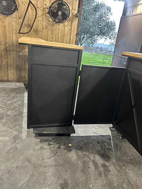 Comptoir sur mesure avec porte battante -RF 4669