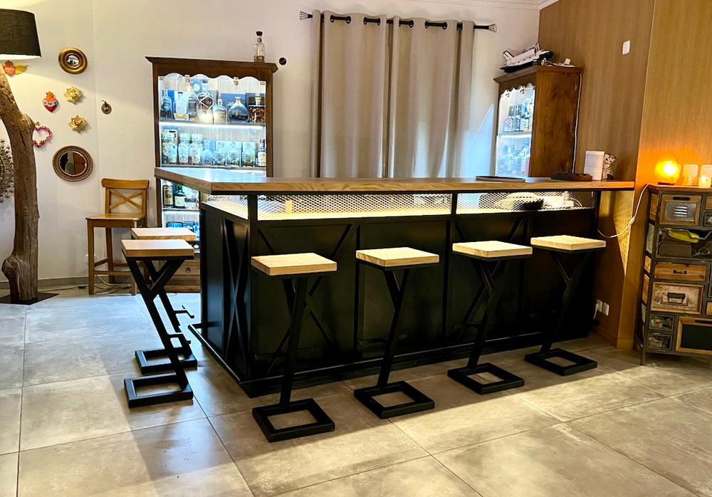 Comptoir façade ajourée PRIX de base: 2550€ réf 3945