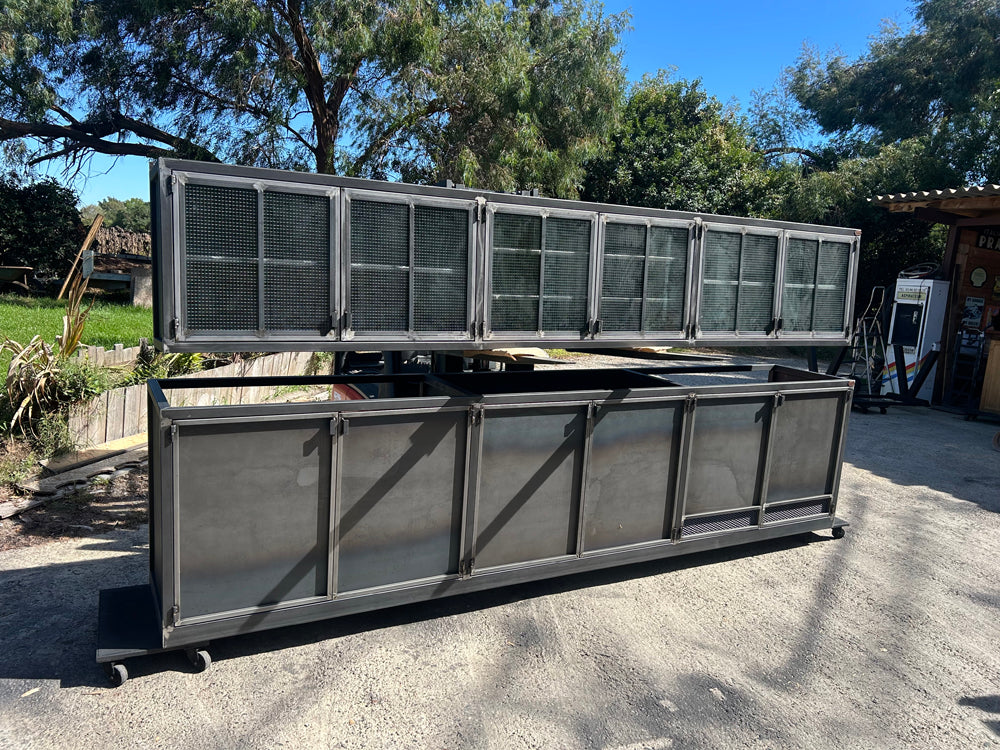 Buffet + meuble suspendu design industriel Réf 4547 Prix de base : 6200€