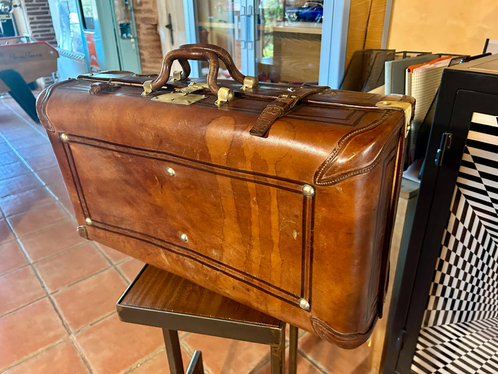 Valise en cuir 1930 Réf 4346