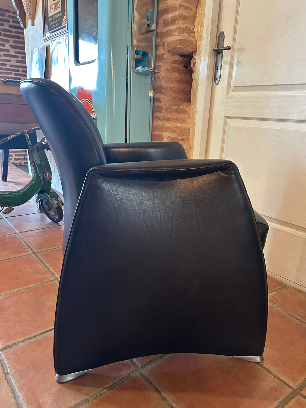Fauteuil  cuir style DE SEDE 1970 / 1980 Réf 4425