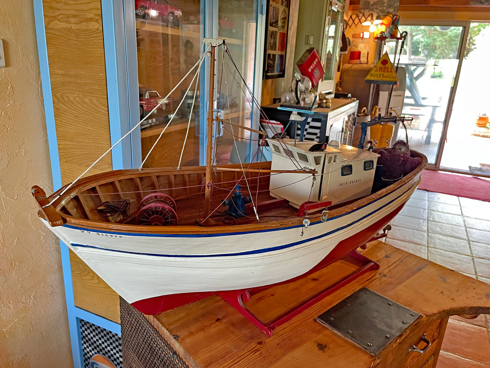 Grande maquette artisanale Chalutier Réf 4044