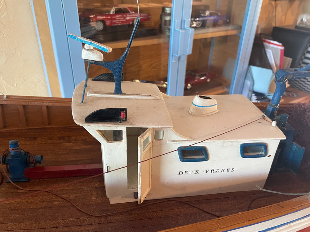 Grande maquette artisanale Chalutier Réf 4044