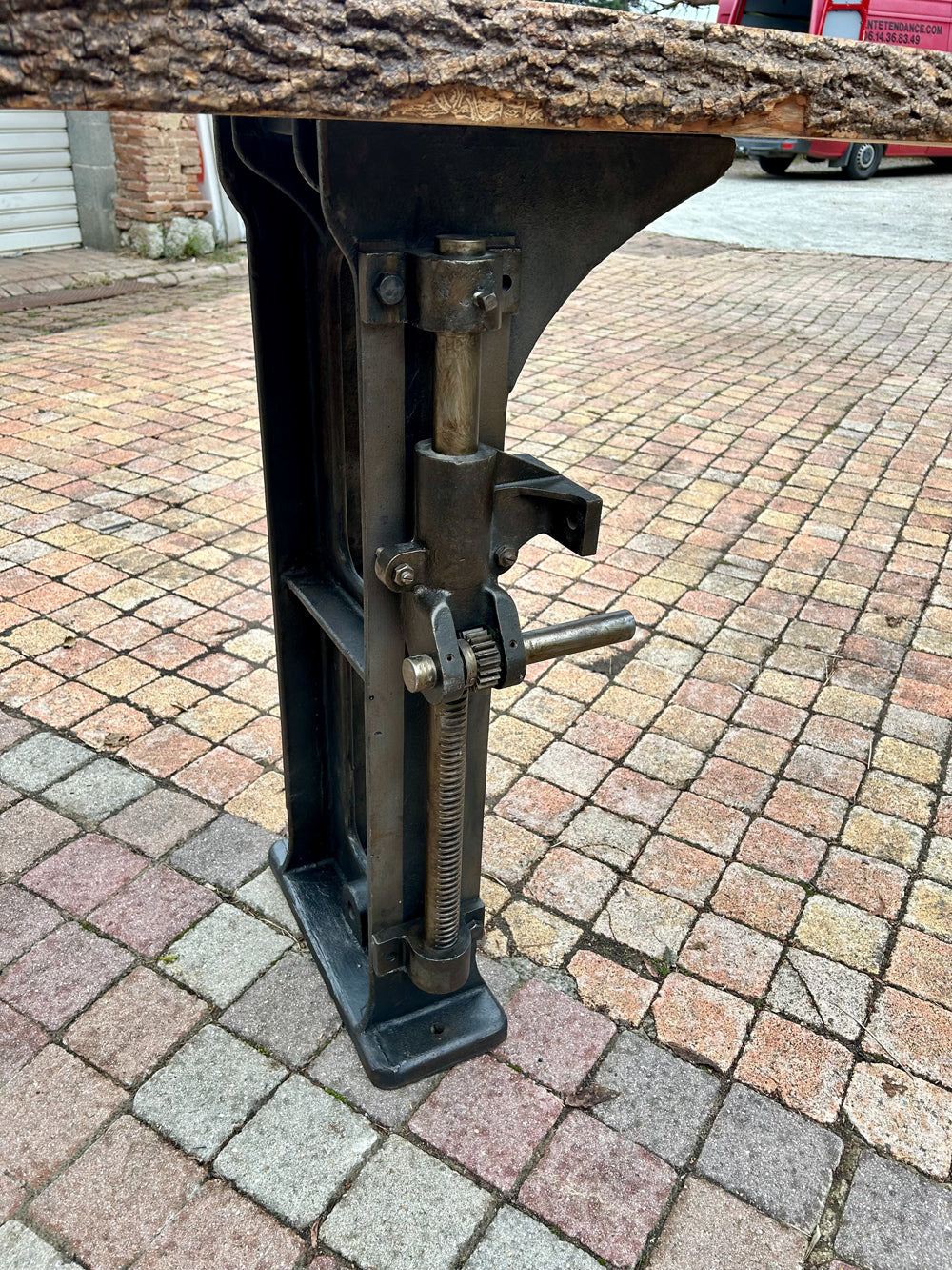 Grand mange debout piètement fonte 1900  Réf 4323