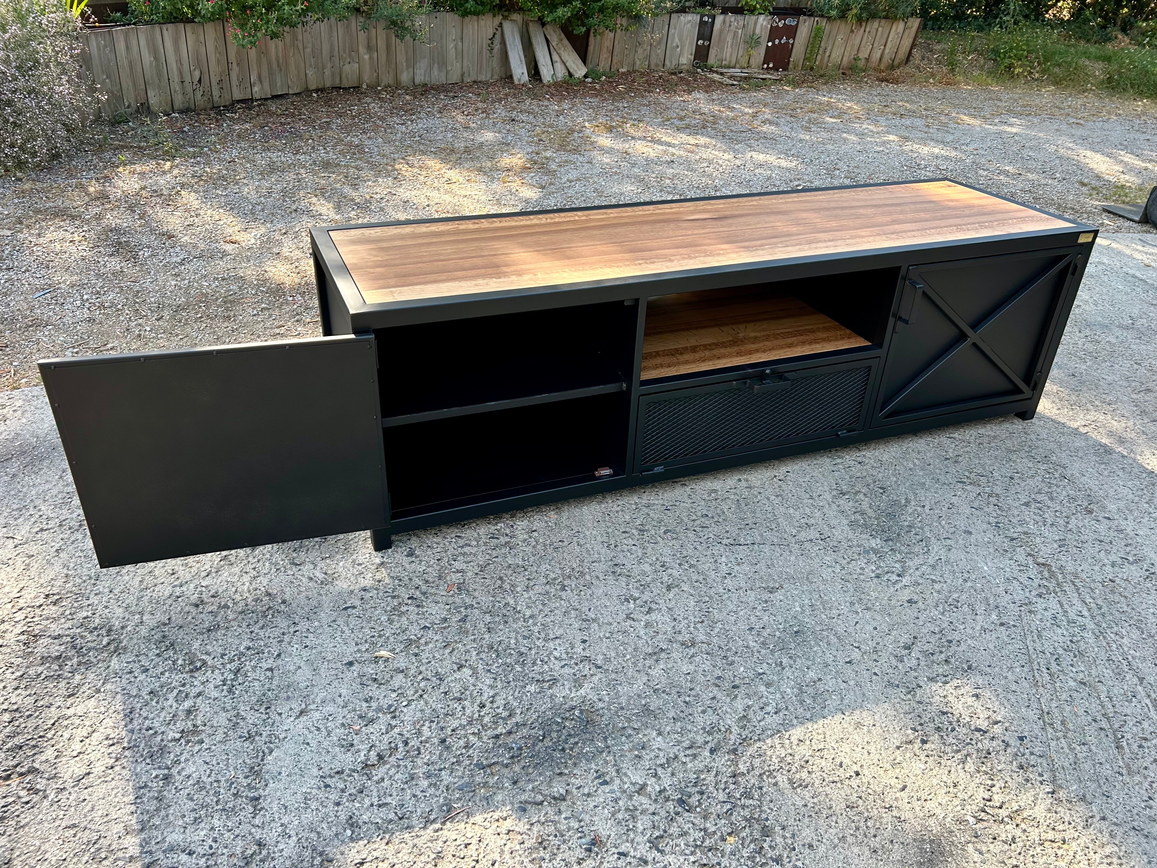 Meuble TV sur mesure porte coffre-fort- RF 4712