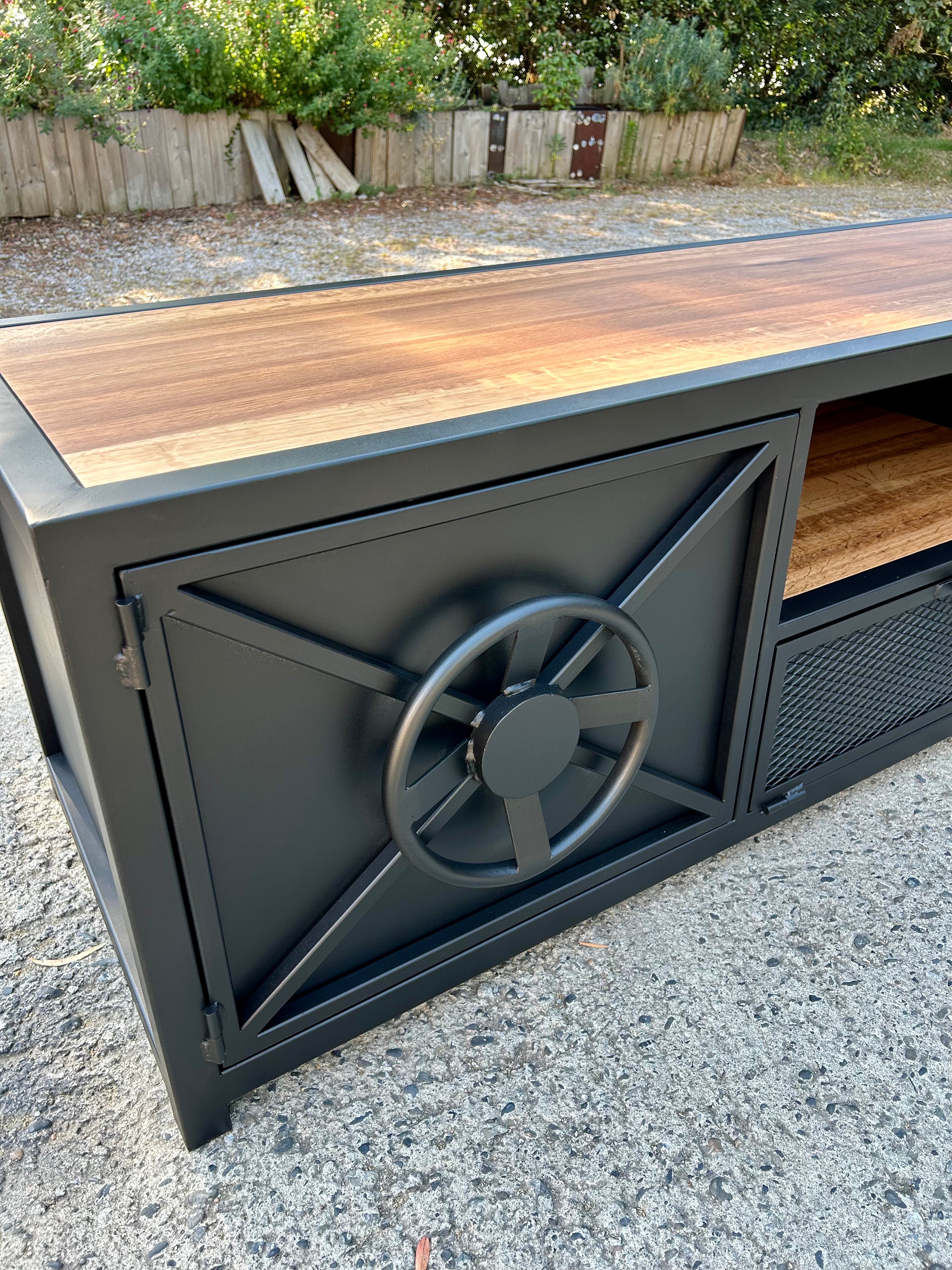 Meuble TV sur mesure porte coffre-fort- RF 4712
