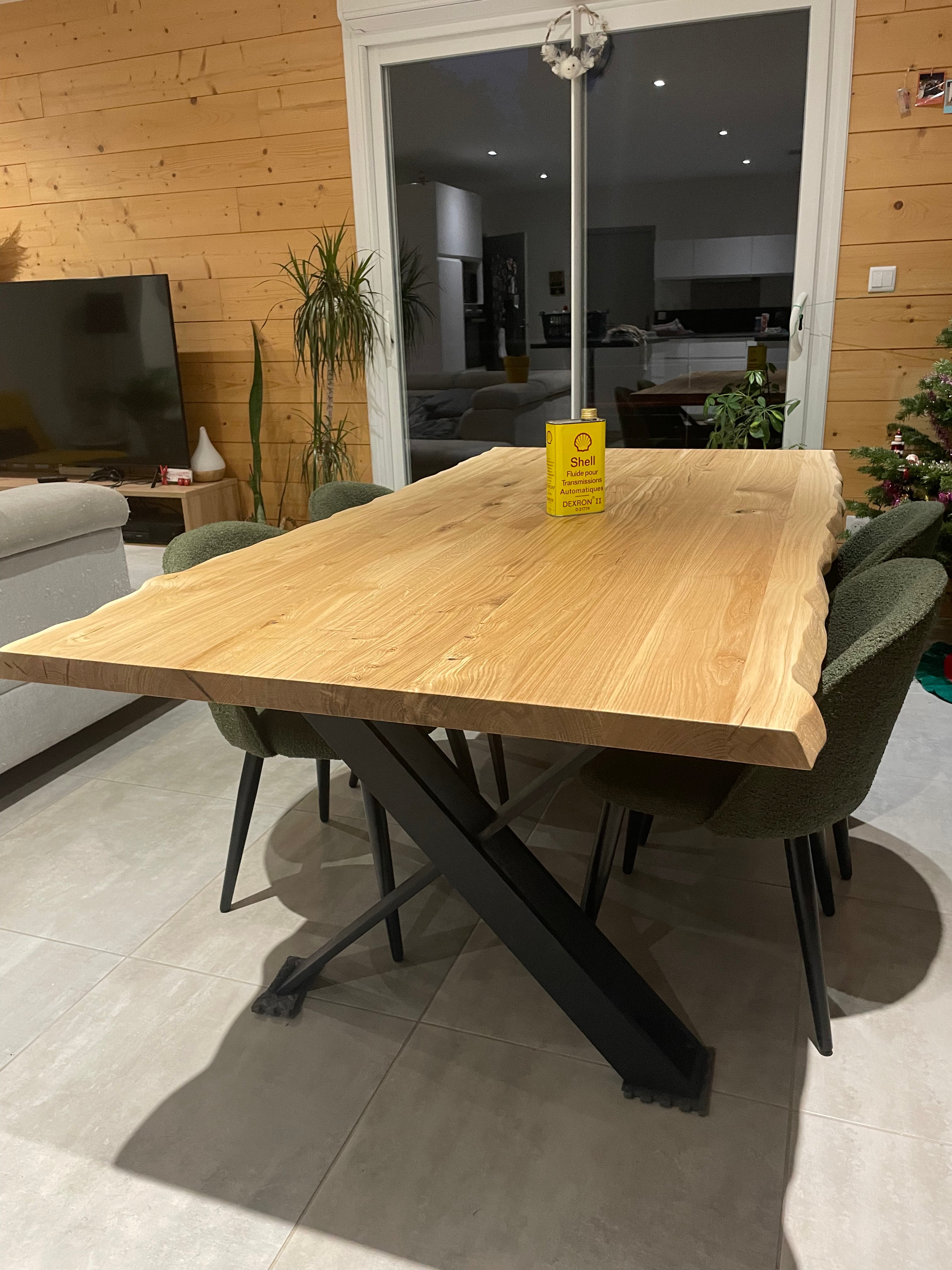 Table piétement  Aero   Réf 4054 Prix de base : 1490€
