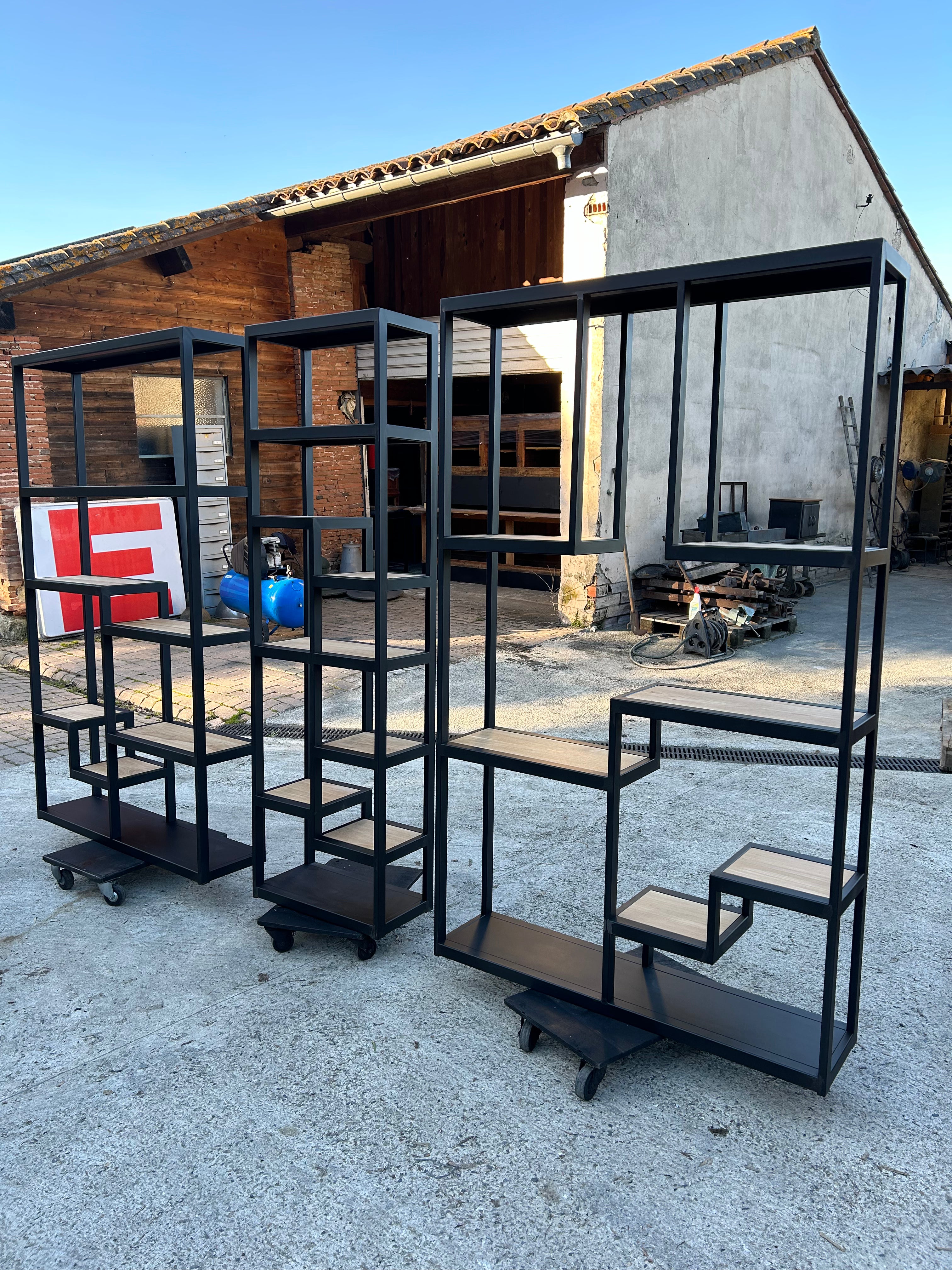 Bibliothèque industrielle destructurèe Réf 4141 Prix de base : 1050€