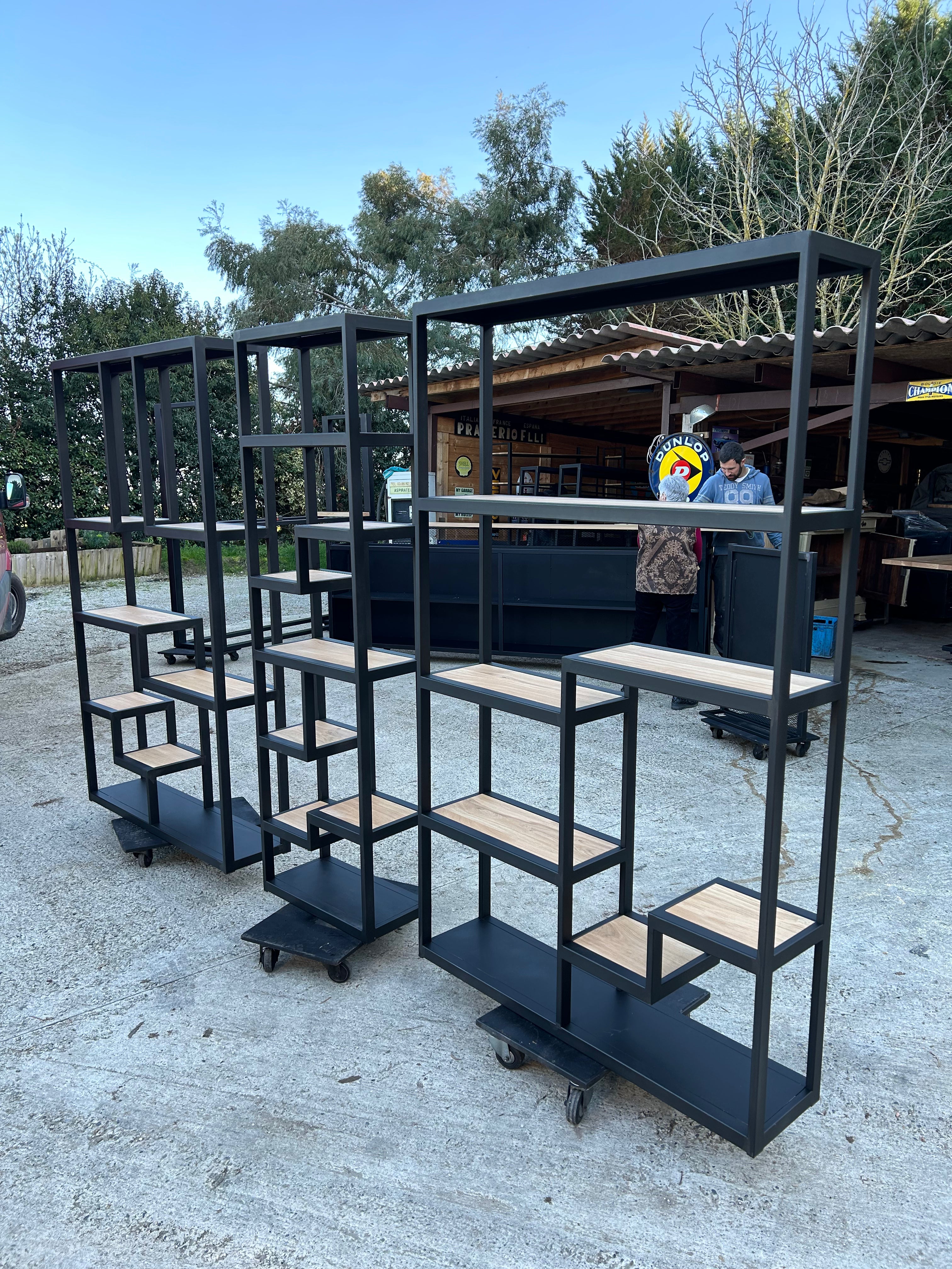 Bibliothèque industrielle destructurèe Réf 4141 Prix de base : 1050€